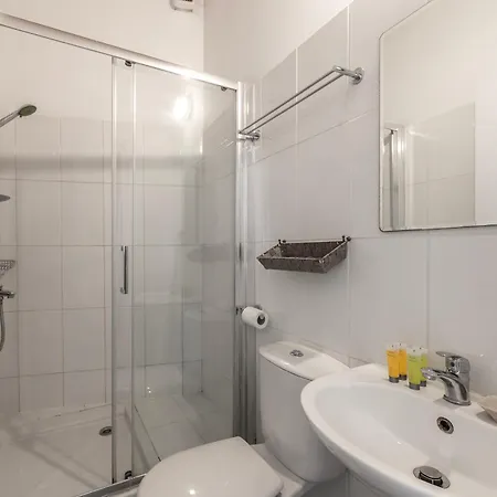 Edem Traditional House 4* לרנקה