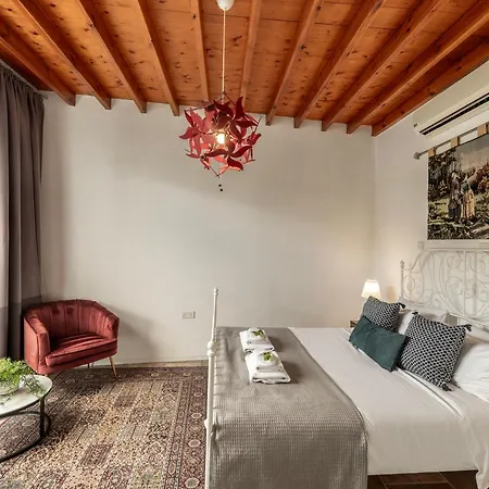 Edem Traditional House 4*