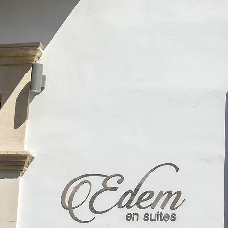 אורחן Edem Traditional House 4*