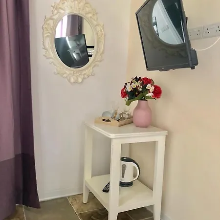 بيت ريفي Edem Traditional House لارنكا