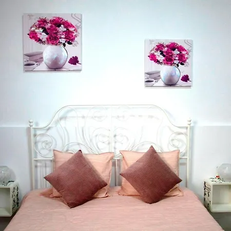 Edem Traditional House אורחן 4*